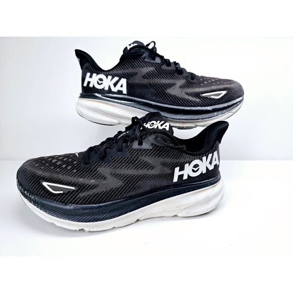 Hoka One One Shoes - Hoka Women 11 Comfy footwear